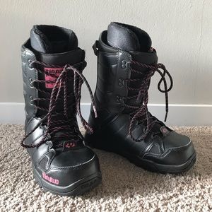 Thirtytwo Exit Women’s snowboard boots Size 9.5